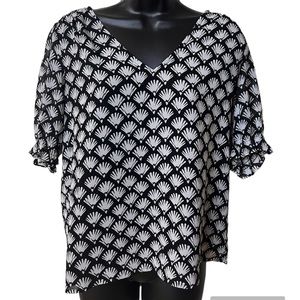 J Crew Factory black & white blouse fan pattern Sz Small ruffle